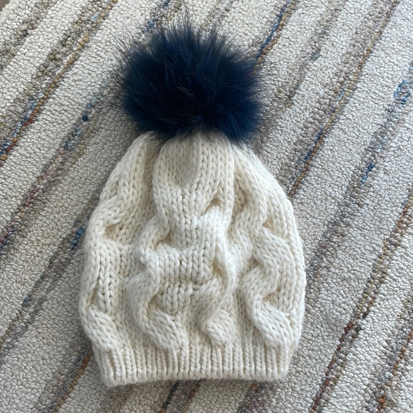 Echo Wool Alpaca Blend Hat Blue Real Fur Pom - Picture 1 of 6